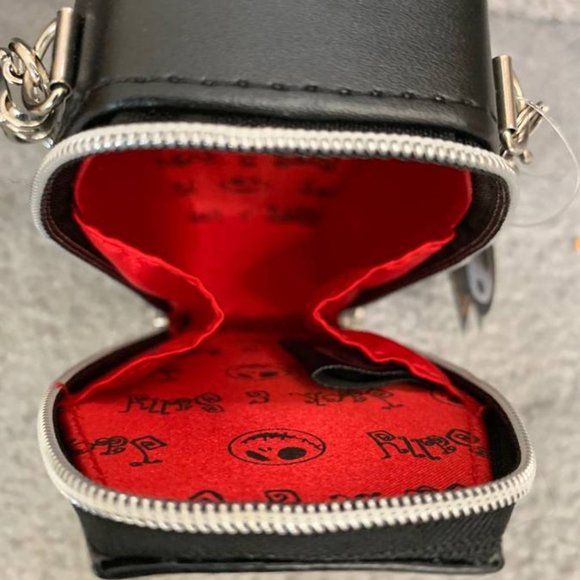 brand new! Nightmare Before Christmas mini coffin bag - Picture 4 of 5